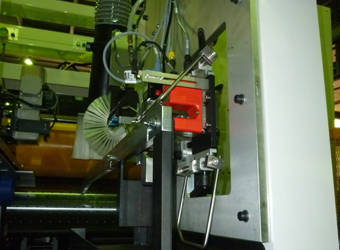 ワンタッチグルーポット着脱